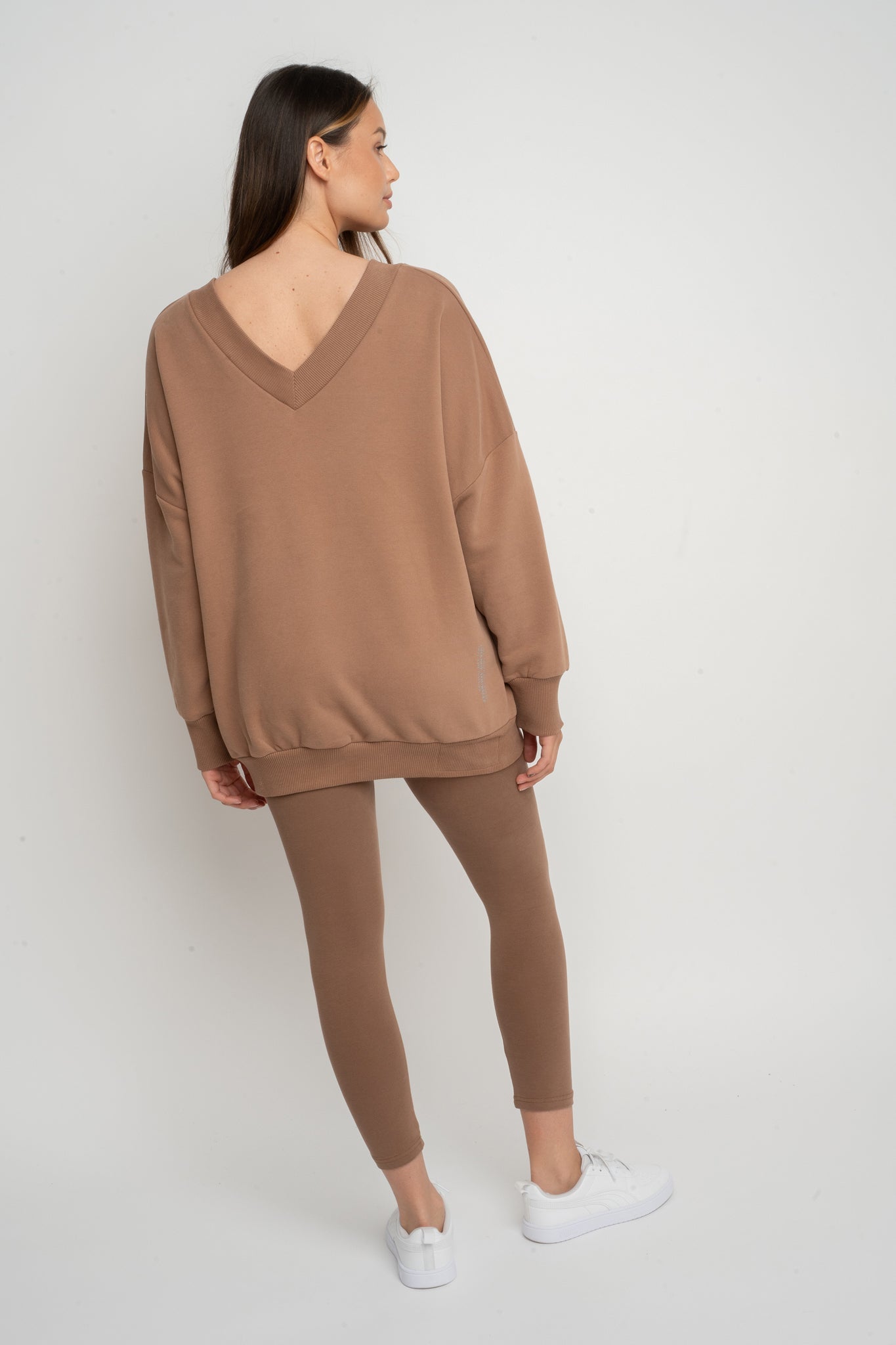 BROWN OVERSIZED V-NECK SWEATSHIRT – BISCOE