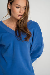 BLUE OVERSIZED V-NECK SWEATSHIRT – BISCOE