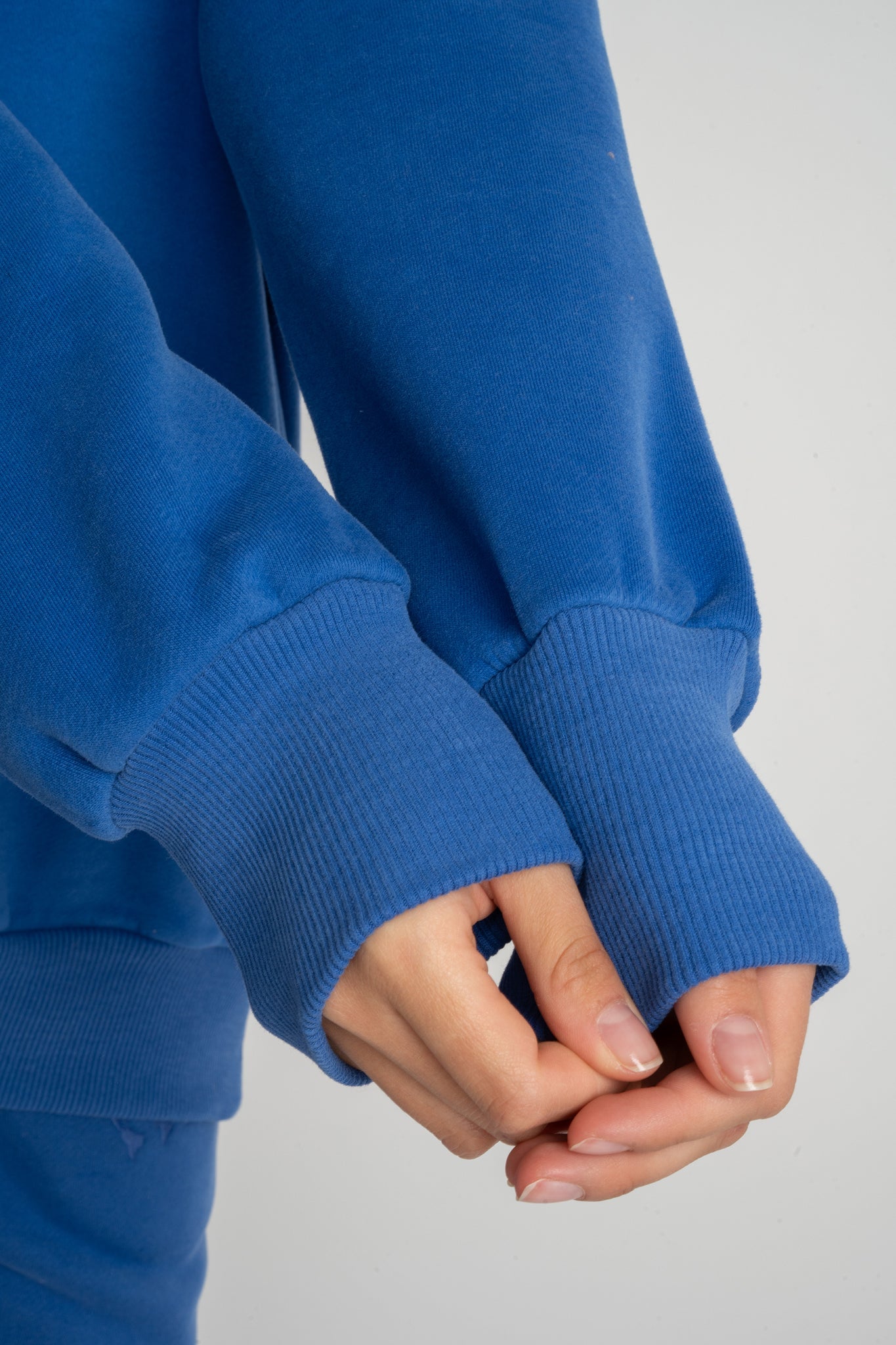 BLUE OVERSIZED V-NECK SWEATSHIRT – BISCOE