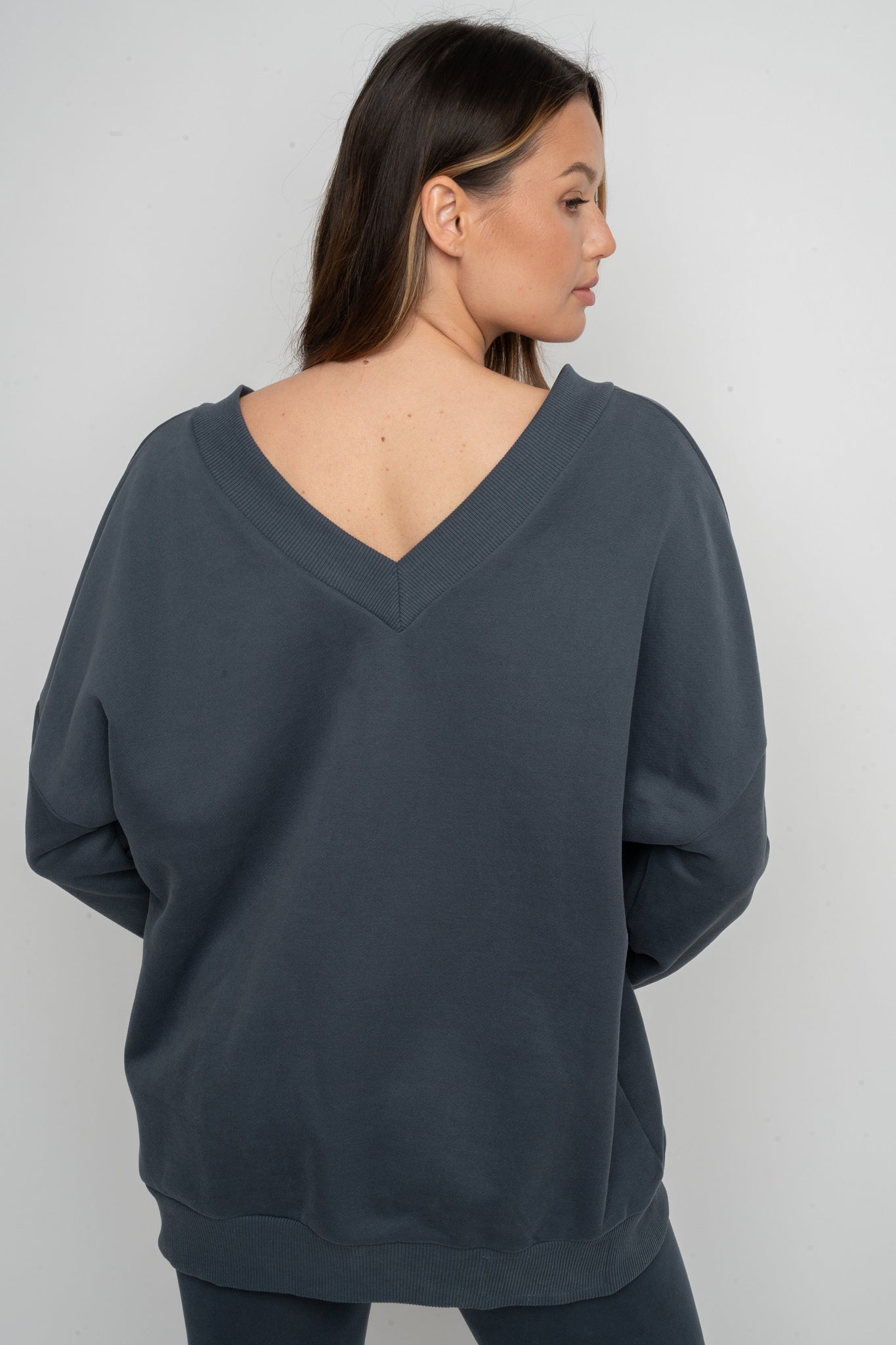 GRAPHITE OVERSIZED V-NECK SWEATSHIRT – BISCOE